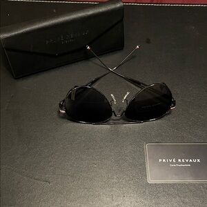 Privé Revaux Black Aviator Sunglasses